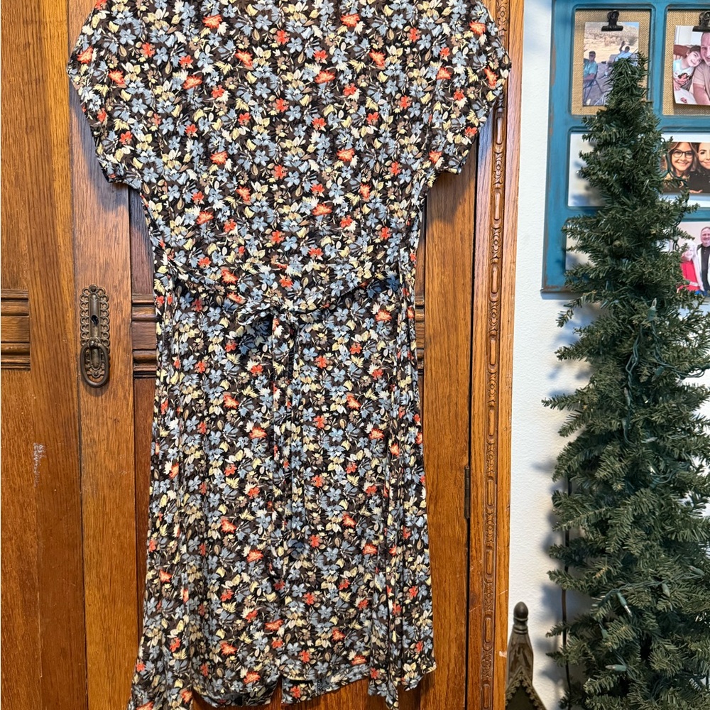 Ten Sixty Sherman Black Floral Midi Dress - Picture 4 of 10
